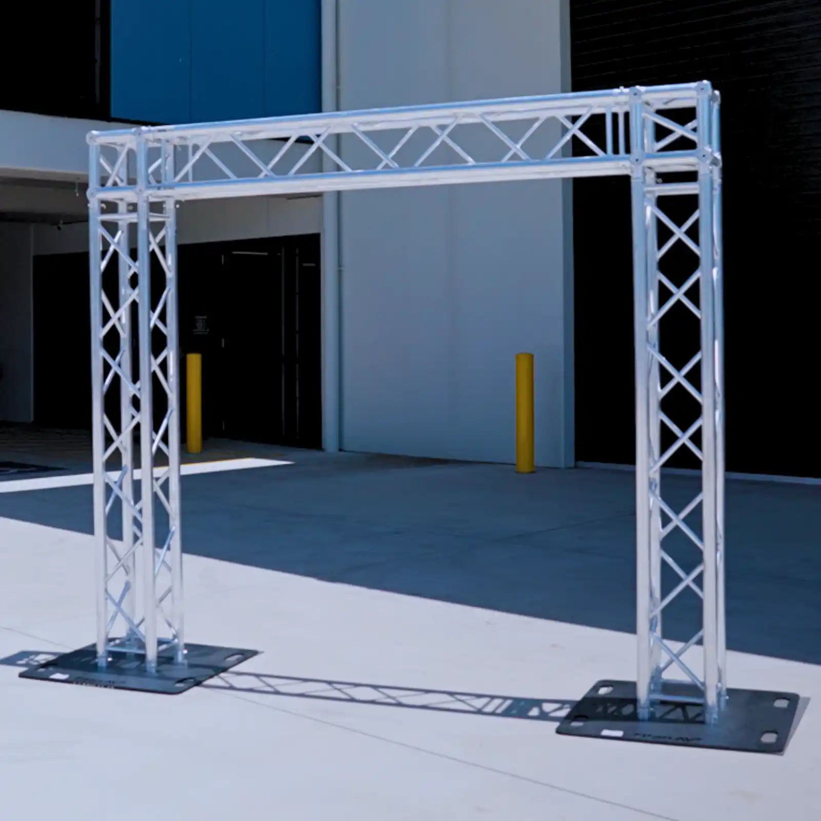 290 Box Truss Arch, 2.3m(H) x 2.6m(W)