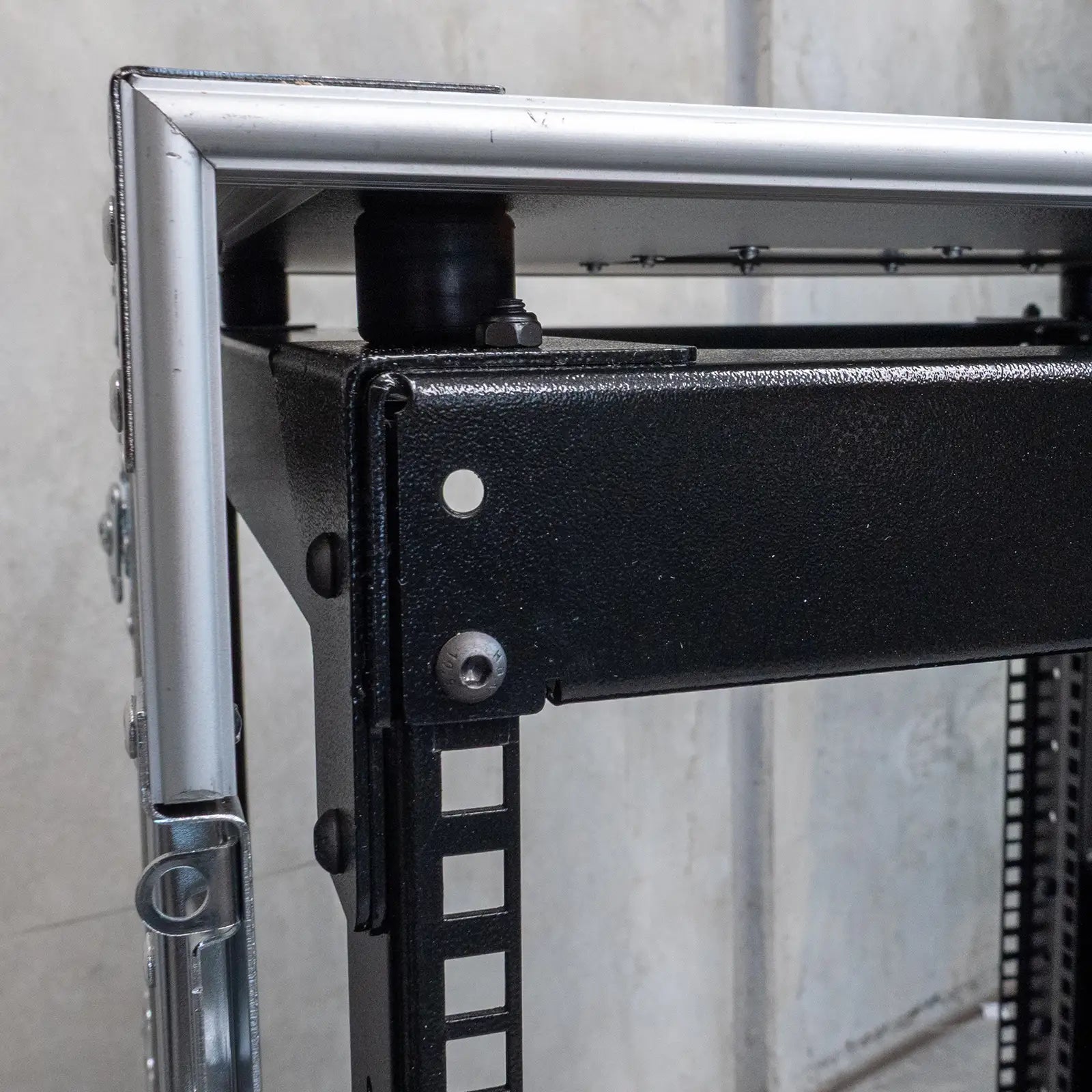 12RU Shock Rack Case with Wheels, 550mm Deep