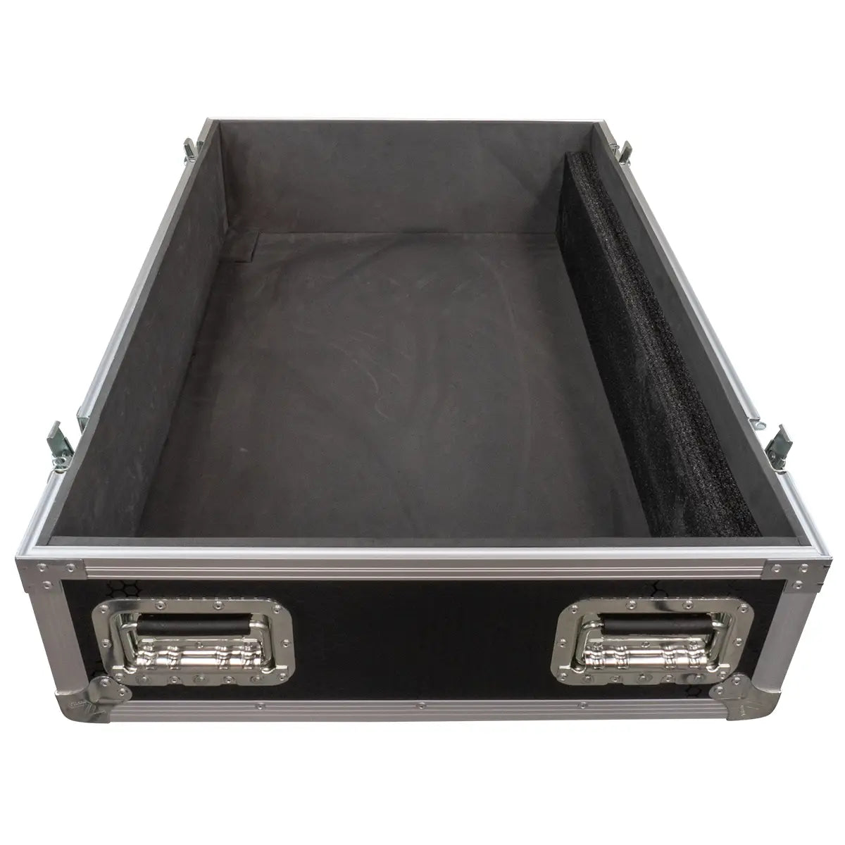 Foam inside lid of Behringer Wing Case