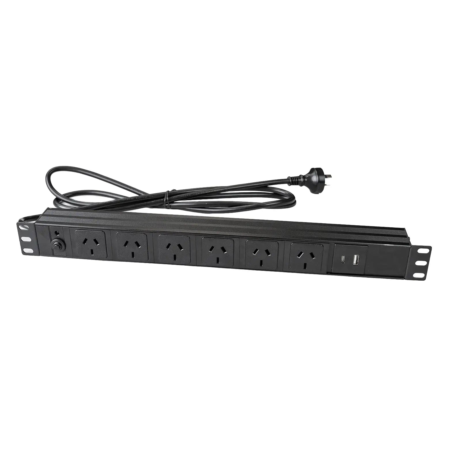 Titan AV 1RU 6 way PDU with USB & USB-C