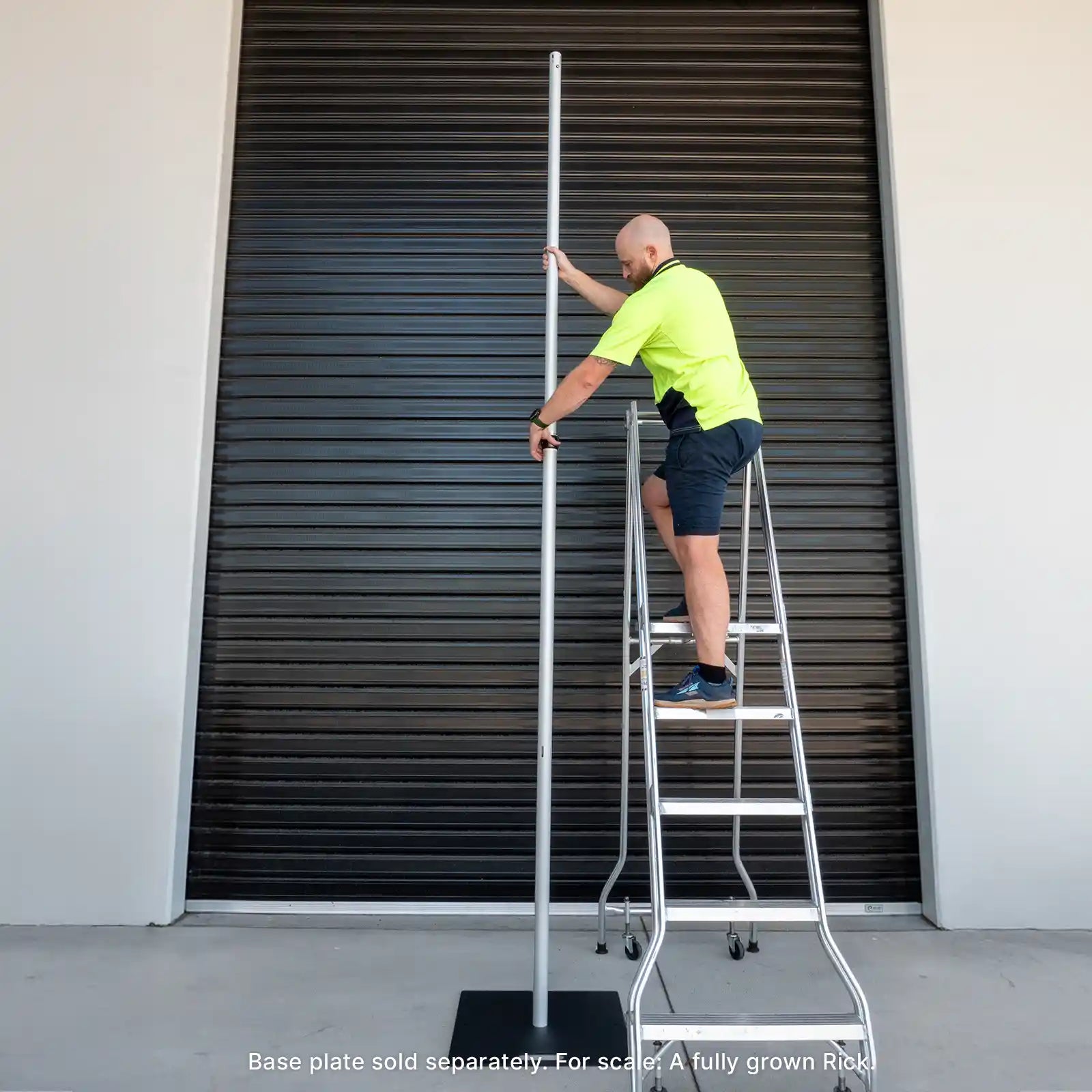 Telescopic Backdrop Pole ā 2.13m to 3.6m Adjustable