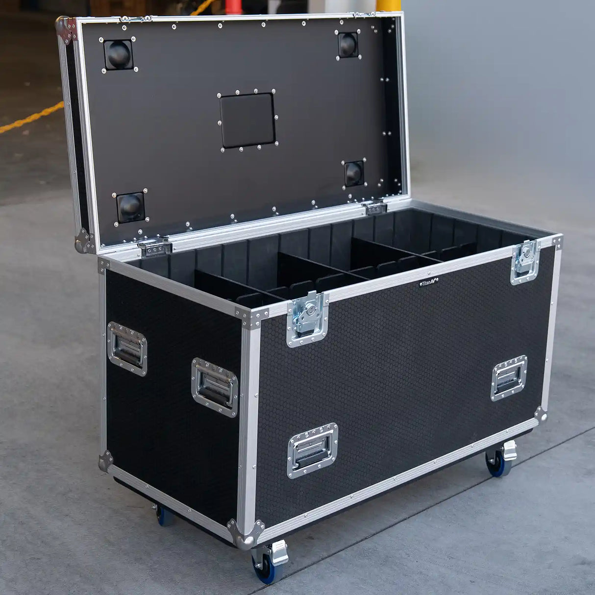 Large & Tall Cable Packer with Adjustable Dividers & Removable Tray – Pro Case