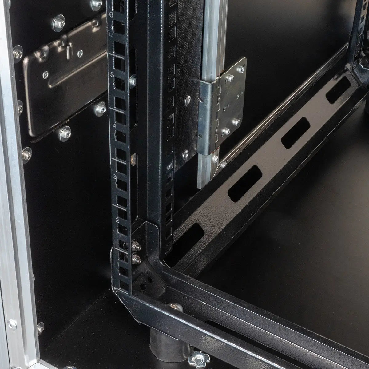 19" 8RU Slam Rack Road Case on Castors, Pro Series